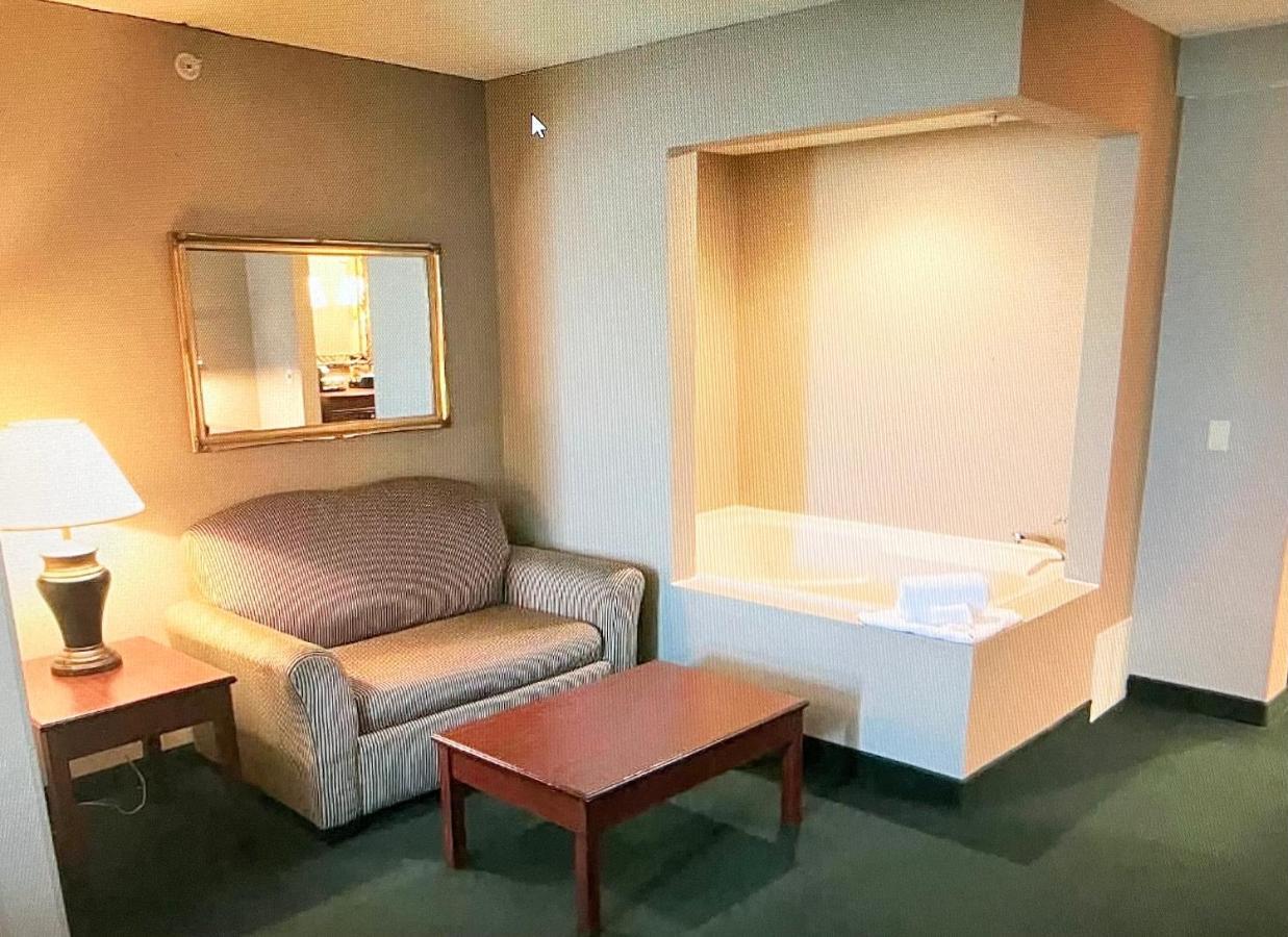 The Marx Hotel - Downtown - University Area Oneonta Εξωτερικό φωτογραφία