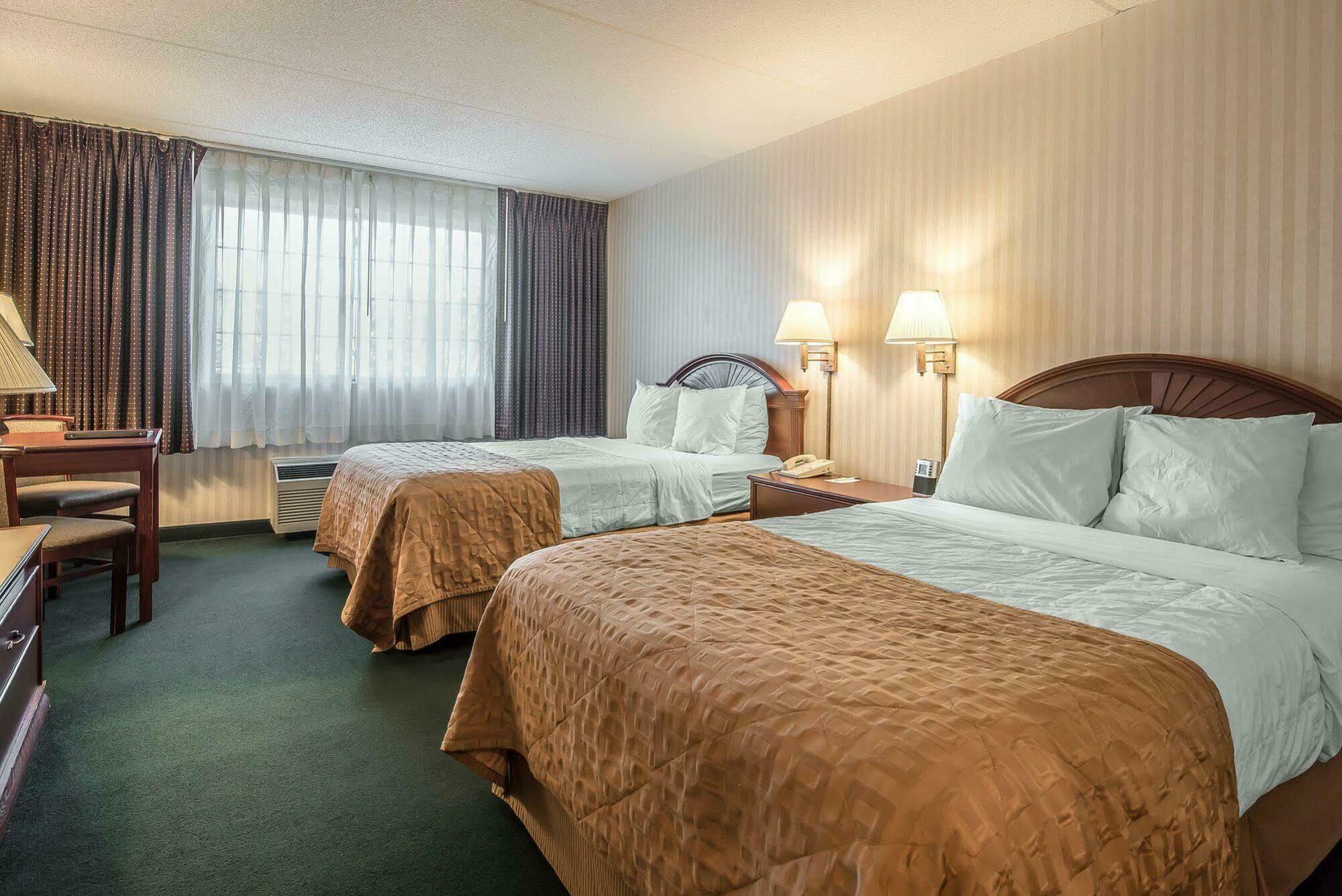 The Marx Hotel - Downtown - University Area Oneonta Εξωτερικό φωτογραφία
