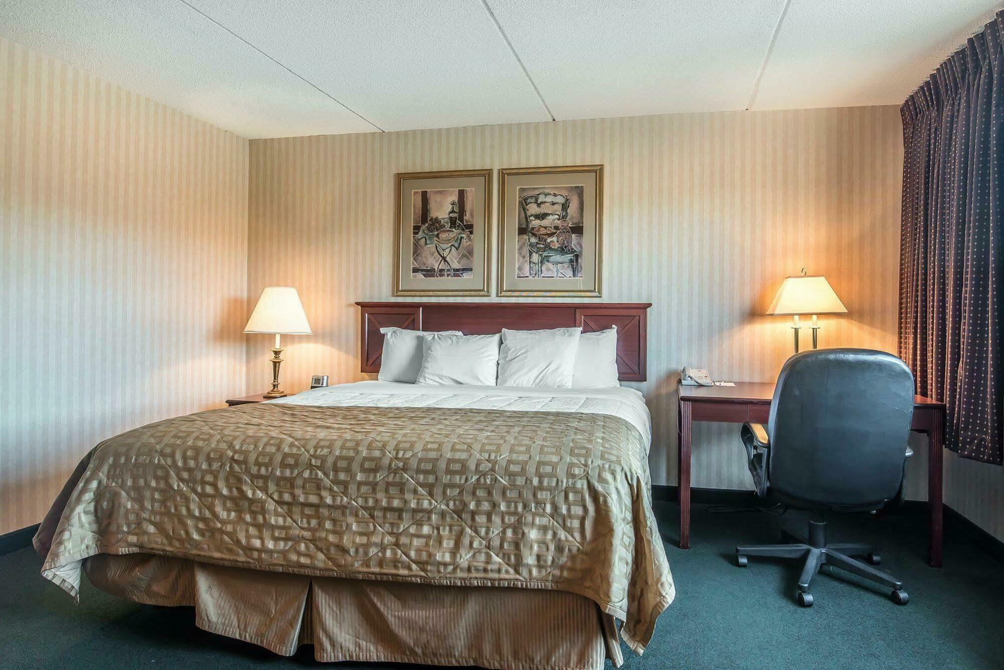 The Marx Hotel - Downtown - University Area Oneonta Εξωτερικό φωτογραφία